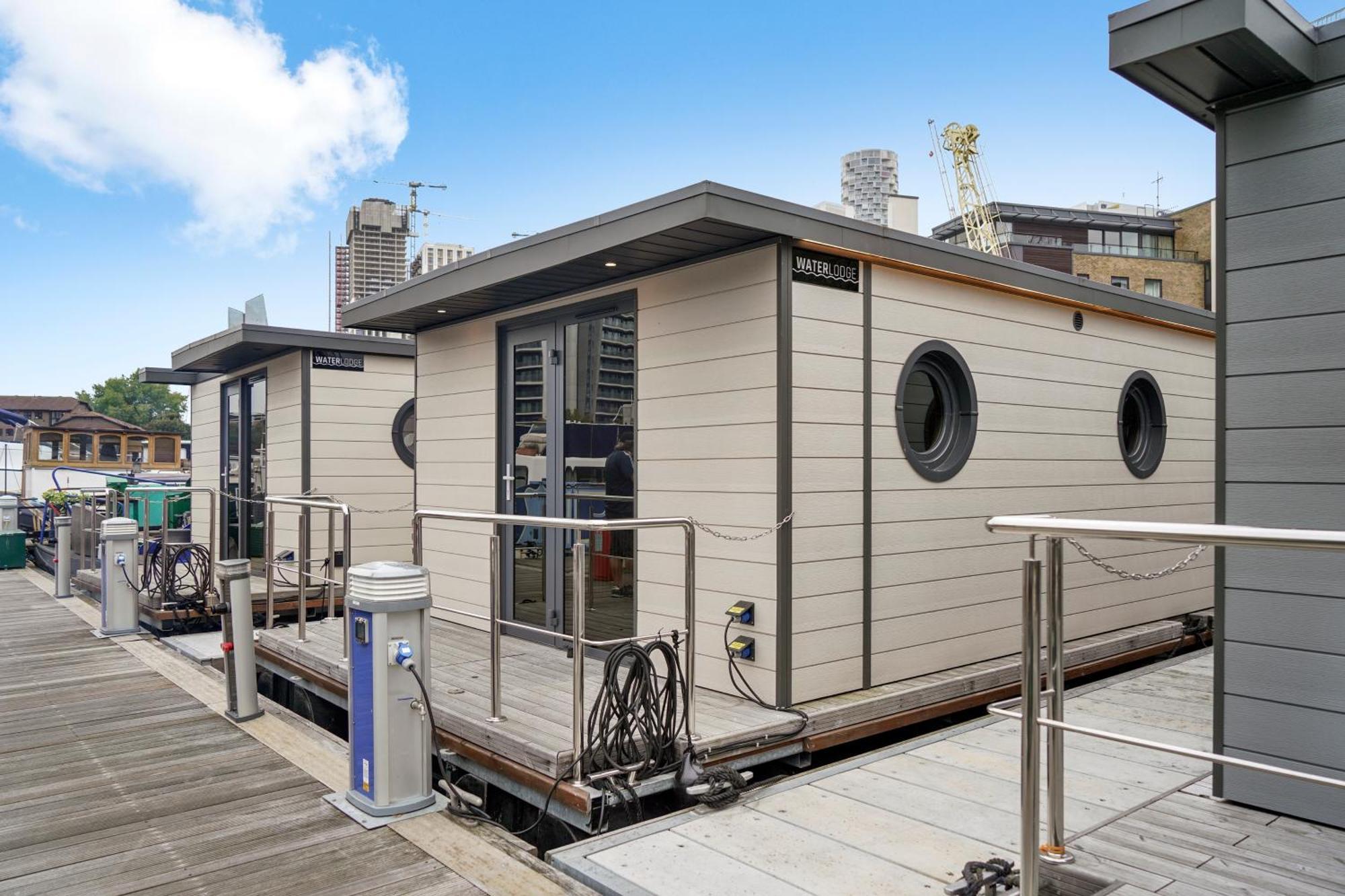 Unique Water Lodge In London - Sleeps 6 Exteriör bild